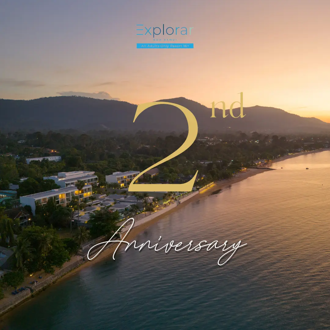 Drone shot of Explorar Koh Samui resort, featuring the iconic 50-metre infinity pool and breathtaking views of Koh Phangan.